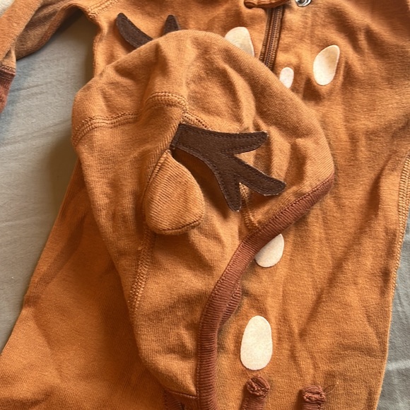Reindeer onesie and bonnet - Picture 4 of 4